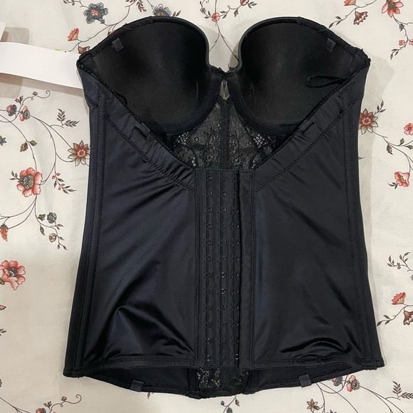 Jezebel Caress Too Bustier/Corset & Garter Belt Set - Picture 6 of 14